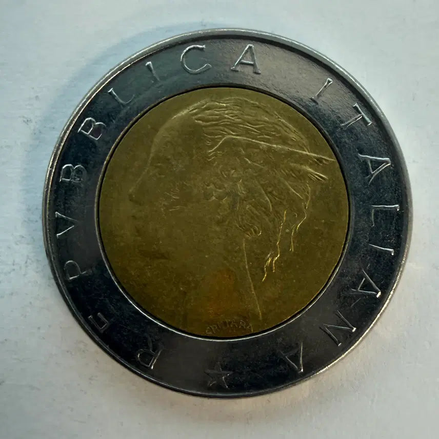 [BUNJANG] Italian 500 Lire Bimetallic Coin (1983) / 1983년 이탈리아 500리라 바이메탈 동전 S1518
