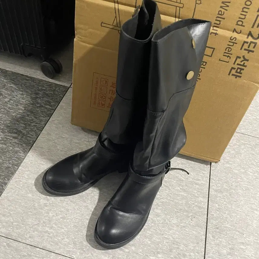 [BUNJANG] Ably 2-Way Buckle Boots / 에이블리 미들부츠 롱부츠 (2way)