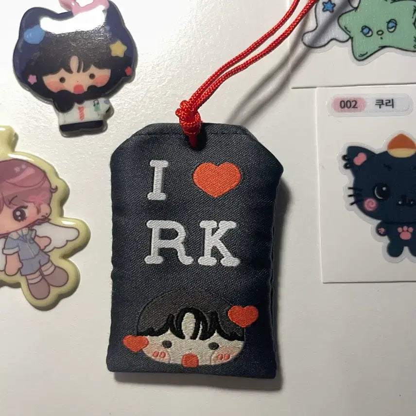 [BUNJANG] Riku Omamori Birthday Goods Bundle Set / 엔시티위시 리쿠 오마모리 뱃지 생카굿즈 양도