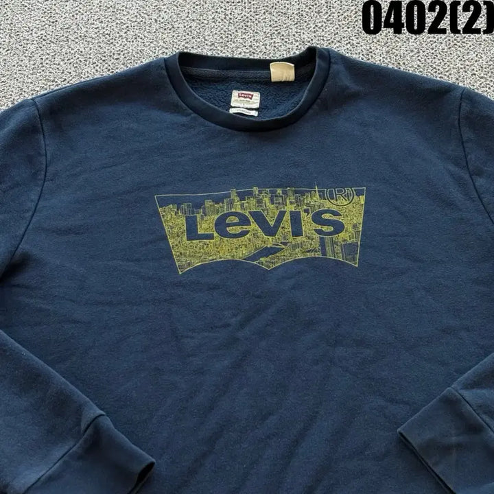 [SOLD OUT] 리바이스 네이비 로고 맨투맨 티셔츠 L