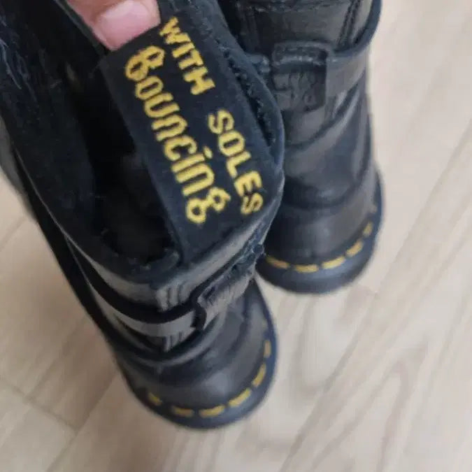 [BUNJANG] Dr. Martens Black Buckle Boots / 닥터마틴 블랙 버클 부츠..새거