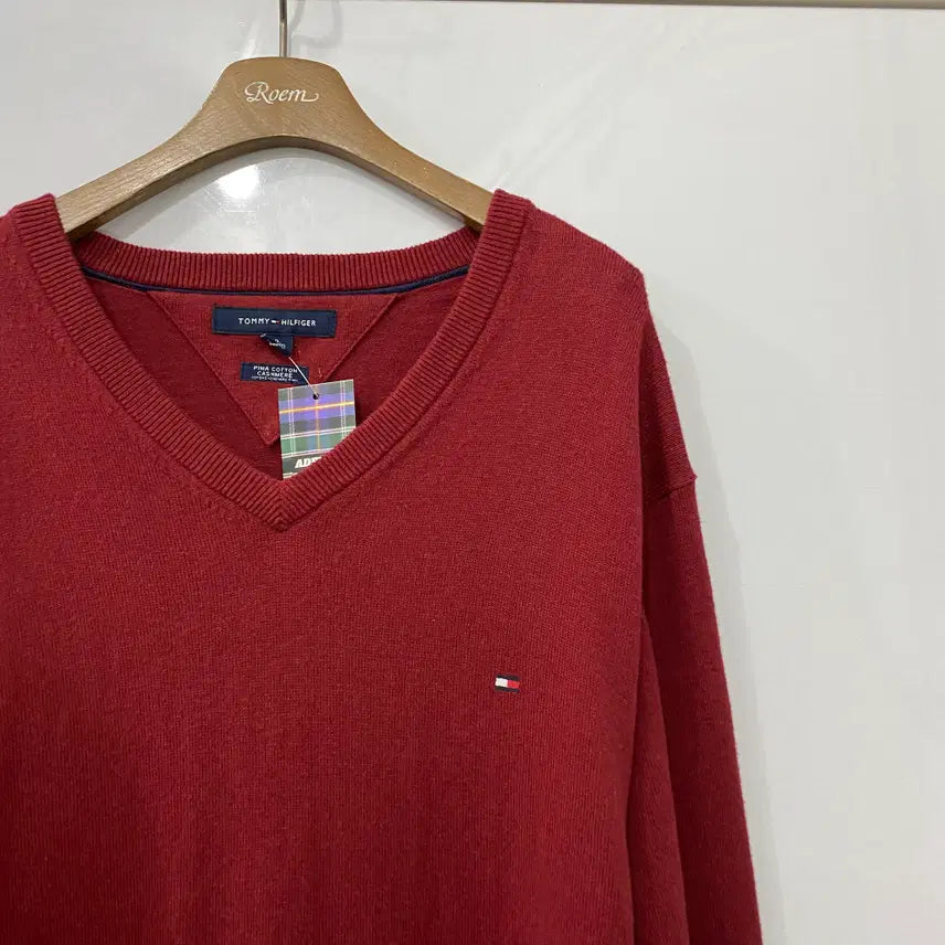 [BUNJANG] Tommy Hilfiger V-Neck Knit Sweater (XL) / 499. 타미 브이넥 니트 (XL)