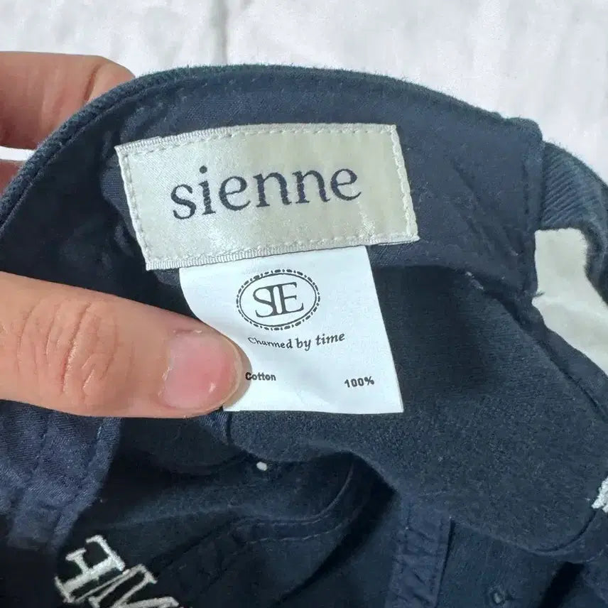 [BUNJANG] SIENNE Navy Ball Cap / SIENNE 볼캡 모자 네이비