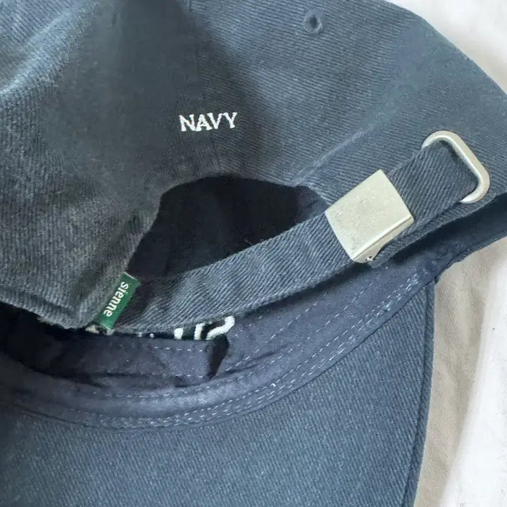 [BUNJANG] SIENNE Navy Ball Cap / SIENNE 볼캡 모자 네이비