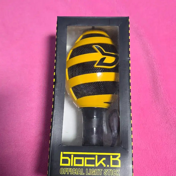 [BUNJANG] Block B Bundle Set (Album + Honeybee Lightstick + DVD) / 블락비 앨범+꿀벌봉+DVD 일괄4.0 판매합니다!!