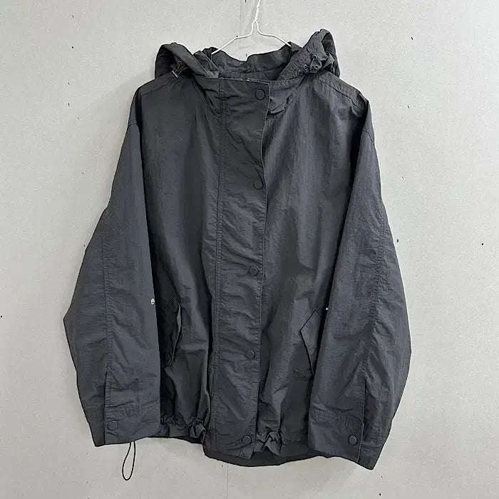 [BUNJANG] Biztine New York Windbreaker Jacket / 비즈트인뉴욕 바람막이 77사이즈