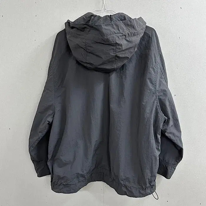 [BUNJANG] Biztine New York Windbreaker Jacket / 비즈트인뉴욕 바람막이 77사이즈