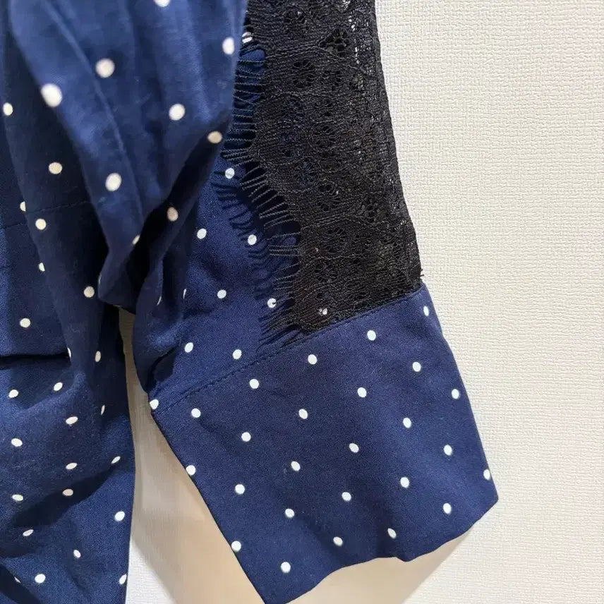 [BUNJANG] ZARA Dot Long Dress with Lace and See-through Detail / 자라 도트 롱원피스 허리리본 슬림핏 레이스 시스루 여리핏 원피스