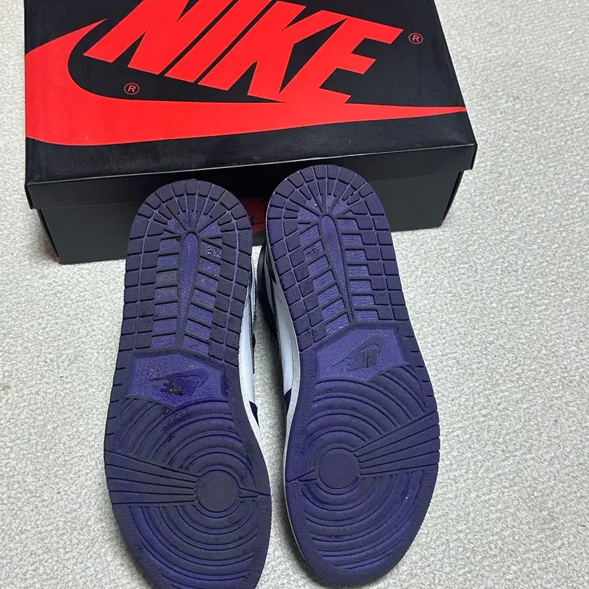 [BUNJANG] Nike Jordan 1 High Court Purple Sneakers / 조던1 하이 코트퍼플