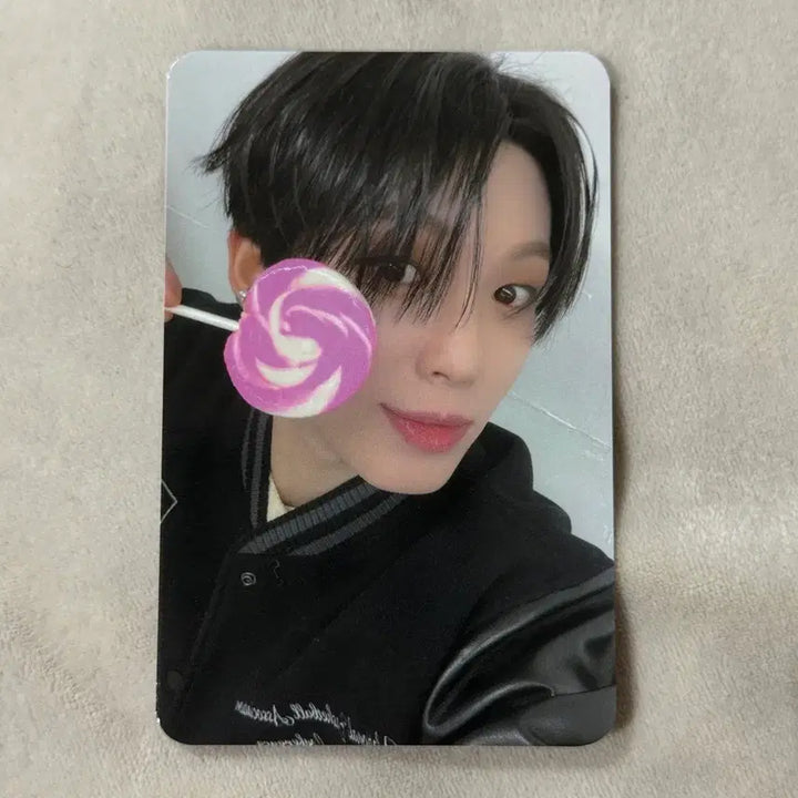 [BUNJANG] DKB Heechand Emotion LiNC Lollipop Version POB Photocard / 다크비 희찬 이모션 LiNC 롤리팝 버전 미공포 특전 포카