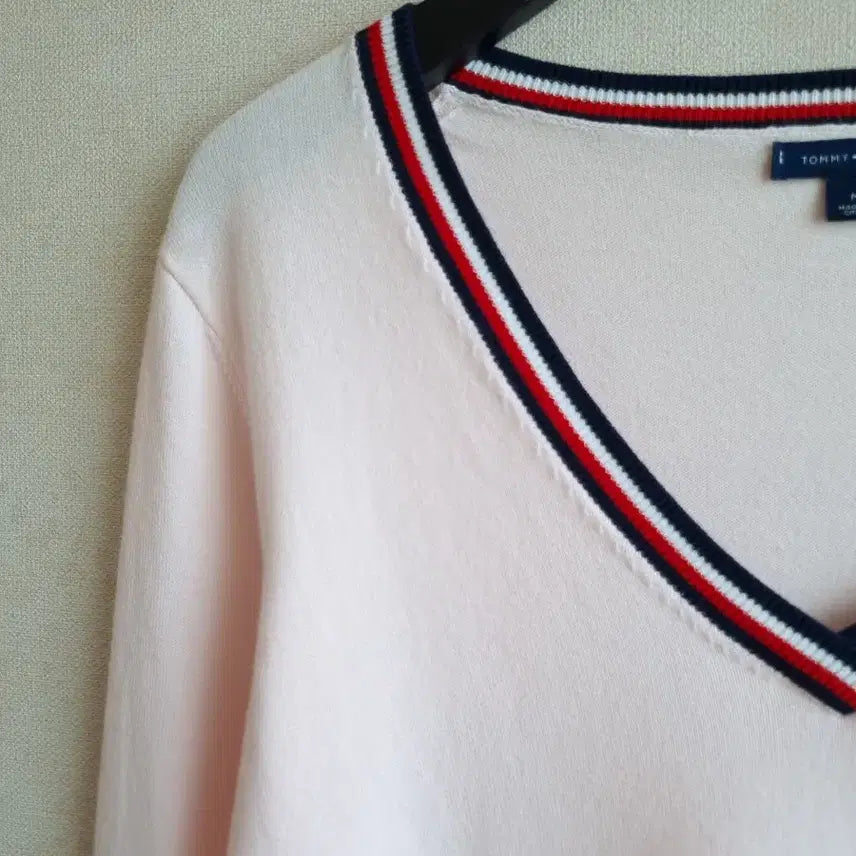 [BUNJANG] Tommy Hilfiger Pink V-neck Knit Sweater / 타미힐피거 핑크색 브이넥 니트