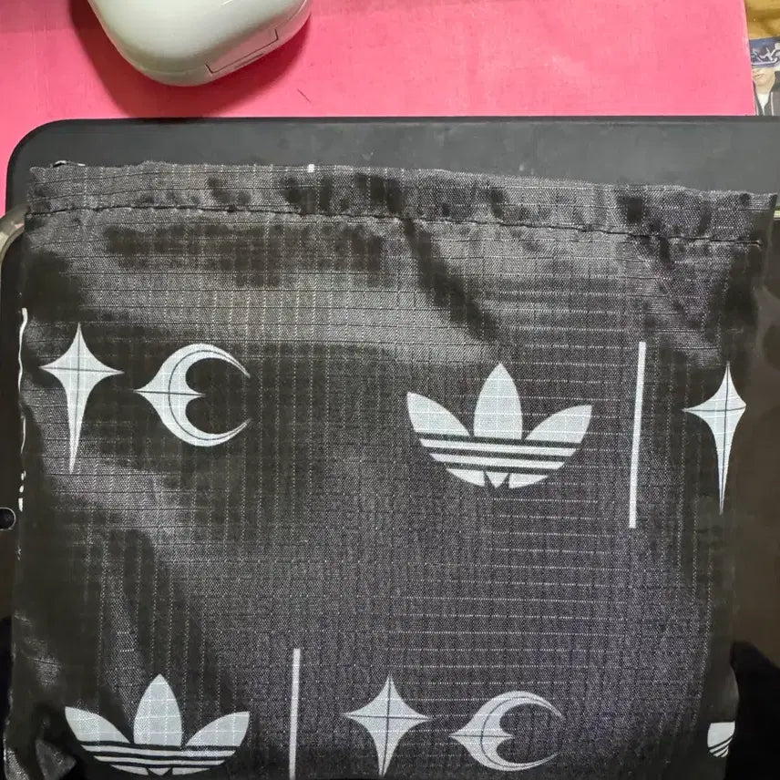 [BUNJANG] Adidas Thug Club Collaboration Shoulder Bag / 아디다스 떠그클럽 콜라보 숄더백
