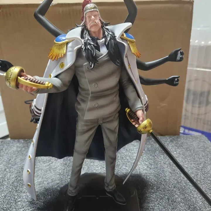 [BUNJANG] One Piece Onigumo Black Resin Figure / 원피스 해군 오니구모(Black 레진)