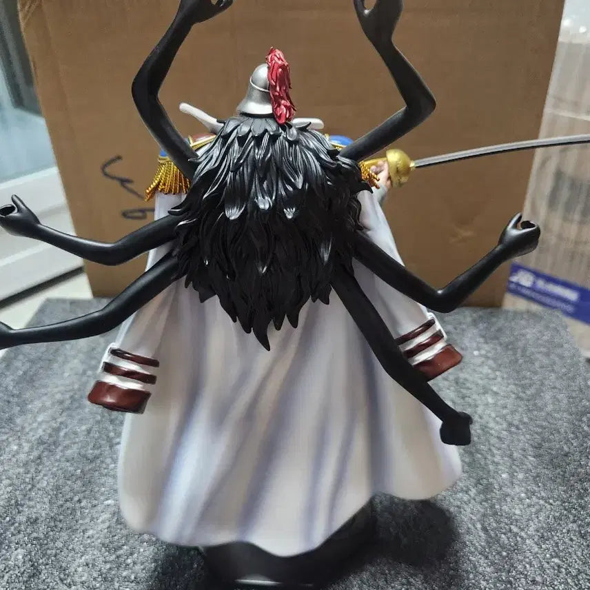 [BUNJANG] One Piece Onigumo Black Resin Figure / 원피스 해군 오니구모(Black 레진)