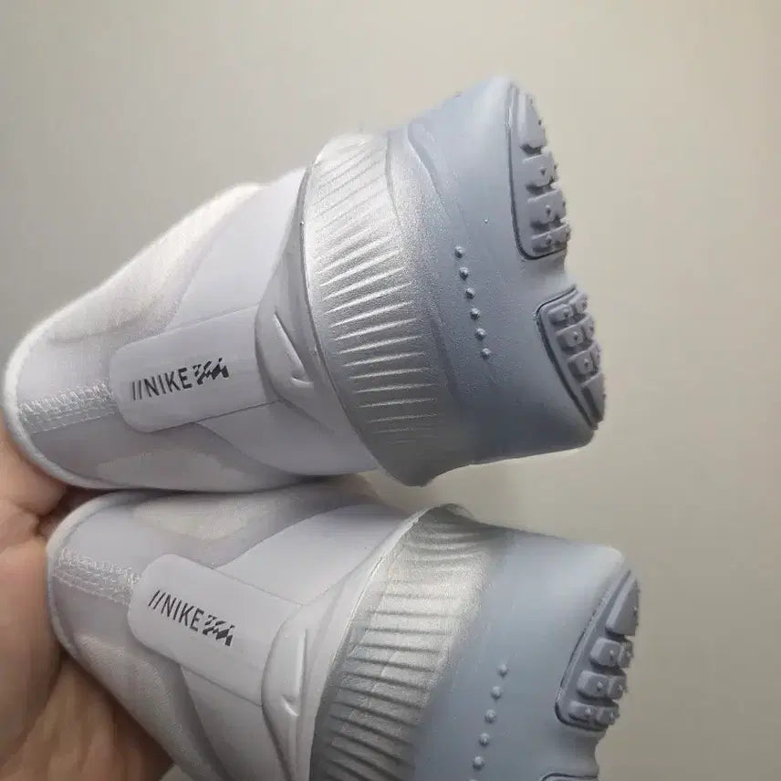 [SOLD OUT] 나이키 줌 플라이 6 화이트 여성용