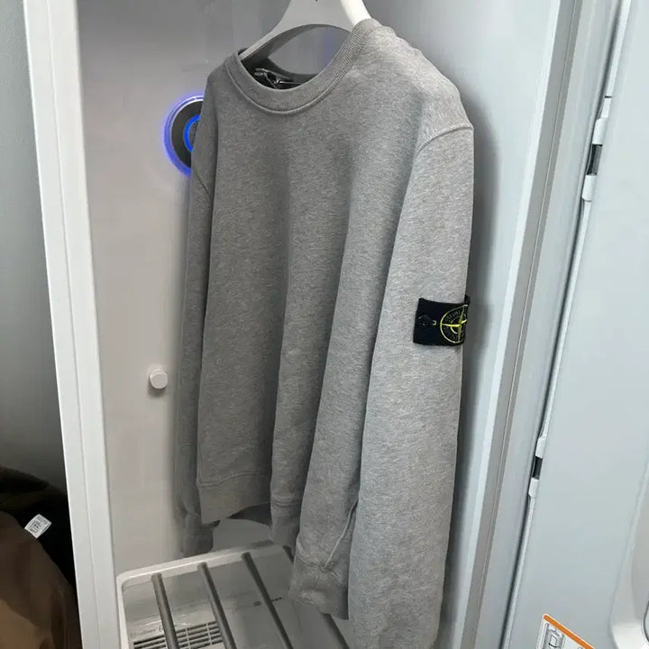 [SOLD OUT] 한글택 L 스톤아일랜드 맨투맨 회색