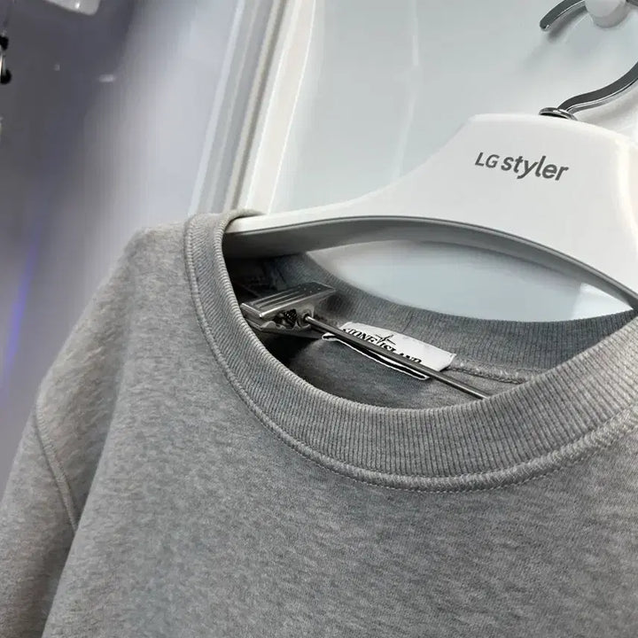 [SOLD OUT] 한글택 L 스톤아일랜드 맨투맨 회색