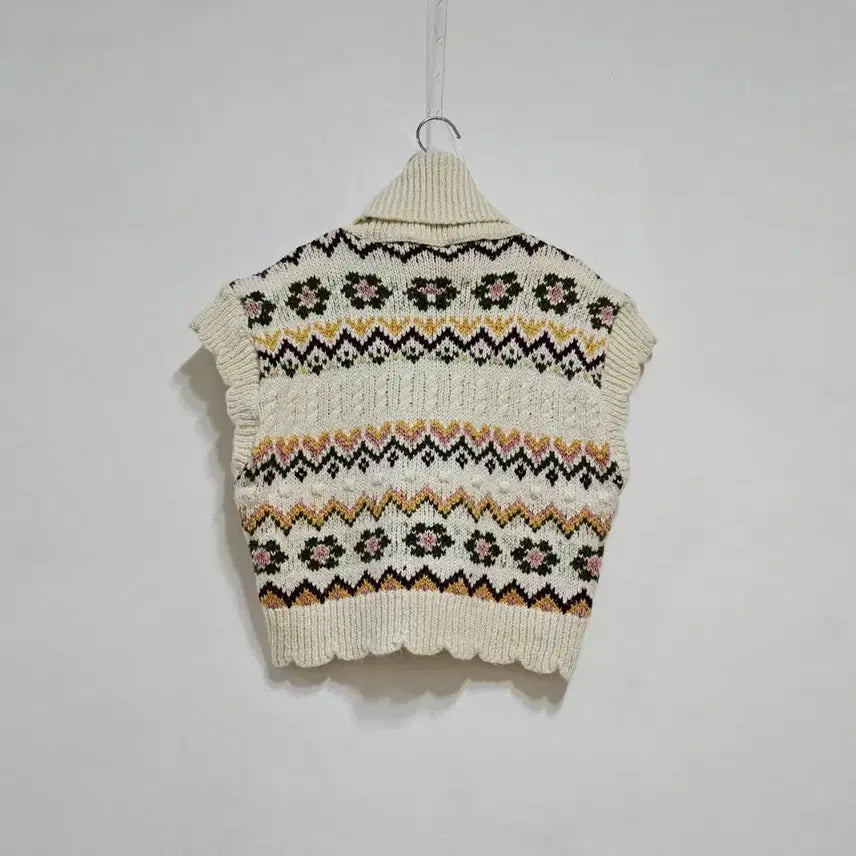 [BUNJANG] ZARA Karina 3D Knit Sweater / ZARA 카리나 입체니트