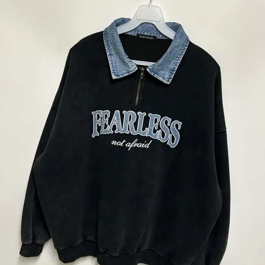 [BUNJANG] REGEN BOGEN FEARLESS Denim Collar Oversized Sweatshirt / [여자 FREE]레겐보겐 FEARLESS 데님 카라 오버핏 맨투맨