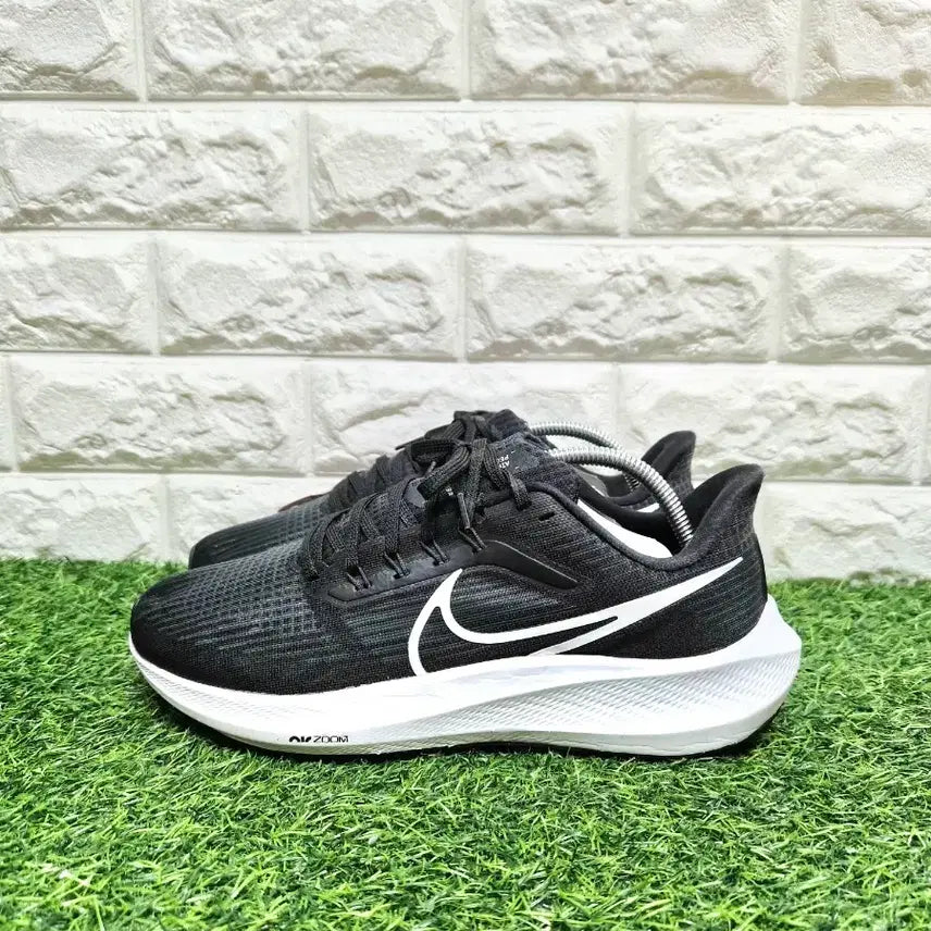 [SOLD OUT] 나이키 에어 줌 페가수스 39 런닝화 운동화 275mm(세탁완료)