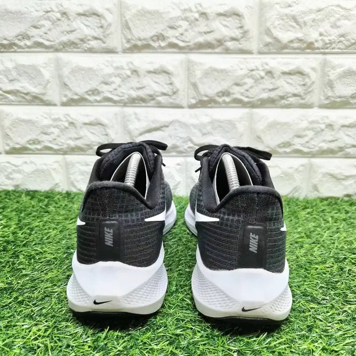 [SOLD OUT] 나이키 에어 줌 페가수스 39 런닝화 운동화 275mm(세탁완료)