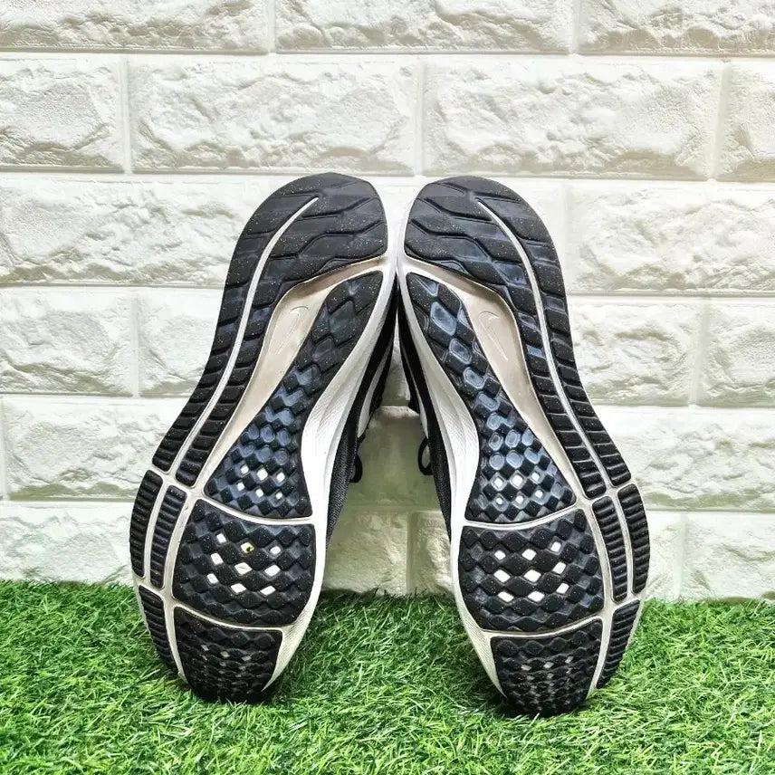 [SOLD OUT] 나이키 에어 줌 페가수스 39 런닝화 운동화 275mm(세탁완료)