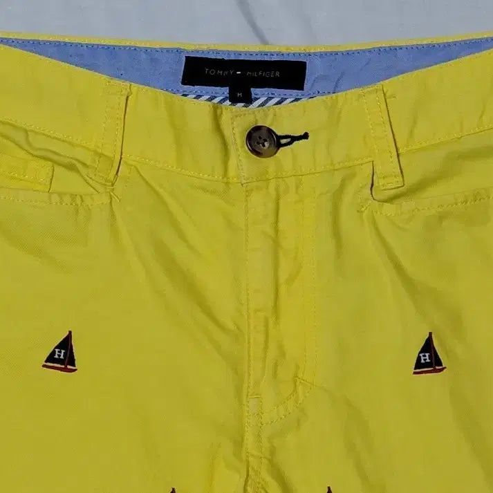 [BUNJANG] Tommy Hilfiger Yacht Embroidered Crop Pants (Yellow/M) / 타미힐피거 요트 자수 크롭 팬츠 (옐로우/M)