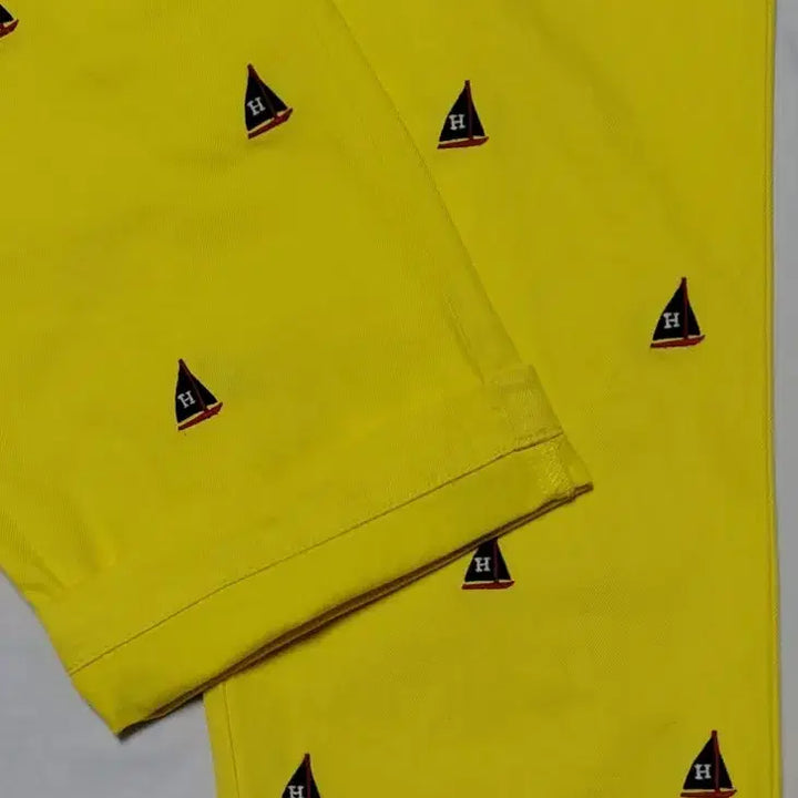 [BUNJANG] Tommy Hilfiger Yacht Embroidered Crop Pants (Yellow/M) / 타미힐피거 요트 자수 크롭 팬츠 (옐로우/M)