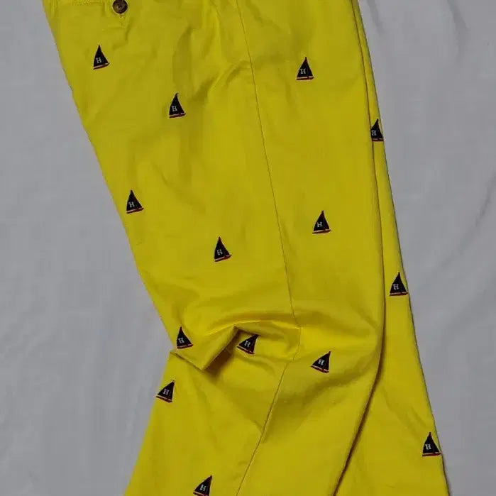 [BUNJANG] Tommy Hilfiger Yacht Embroidered Crop Pants (Yellow/M) / 타미힐피거 요트 자수 크롭 팬츠 (옐로우/M)