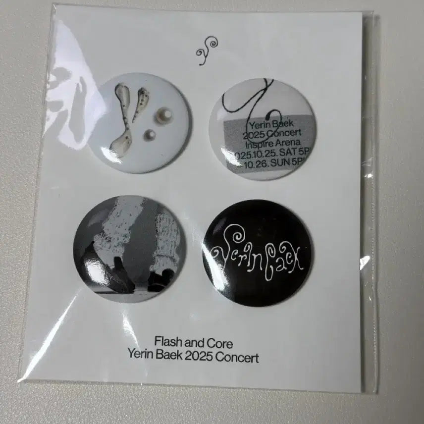 [BUNJANG] Baek Yerin 2025 Flash and Core Badge Set / 백예린 2025 f콘서트 뱃지 세트 flash and core