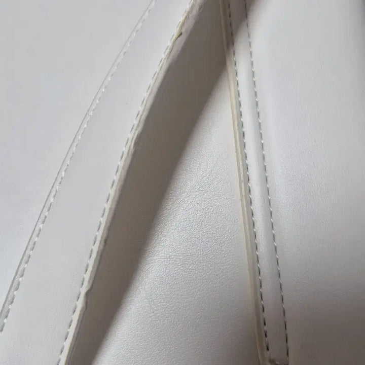 [BUNJANG] Stand Oil Curved Round Shoulder Bag / 스탠드오일 커브드라운드숄더백/크로스백 투웨이//봄맞이 가방