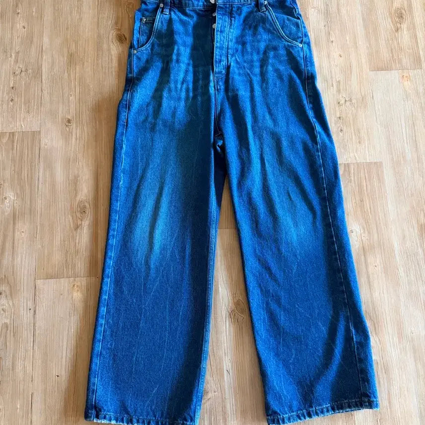 [SOLD OUT] AMI BAGGY FIT JEANS 31 아미데님팬츠