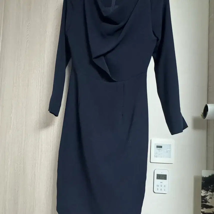 [BUNJANG] Parsons Navy Slim Midi Dress / Parsons 네이비 슬림 미디 원피스