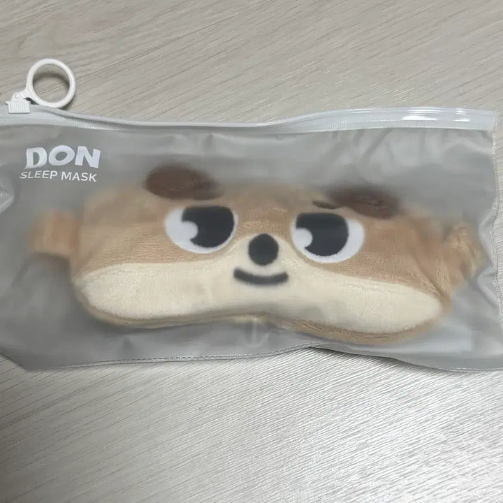 [SOLD OUT] 데이식스 18클콘 데니멀즈 데멀 수면 안대 돈 도운