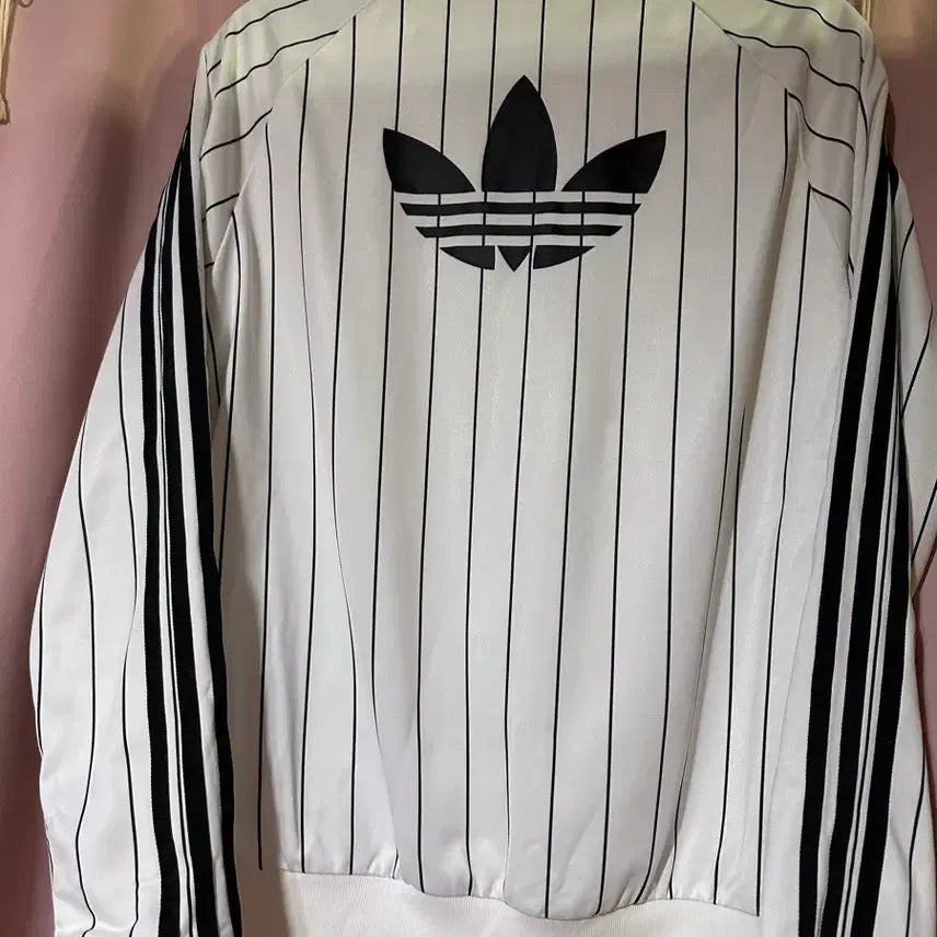 [BUNJANG] Adidas Supergirl Stripe Track Top Jacket / 아디다스져지 아디다스 슈퍼걸 스트라이프 트랙탑 집업 아디다스 오레오 흰검