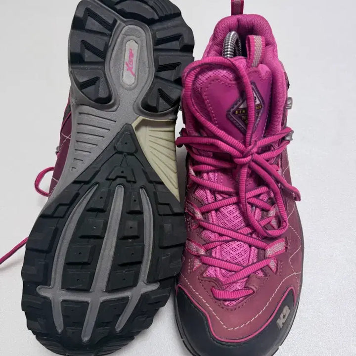 [BUNJANG] K2 Gore-Tex Hiking Shoes (Pink) - Women's / K2 고어텍스 등산화 핑크 여성용