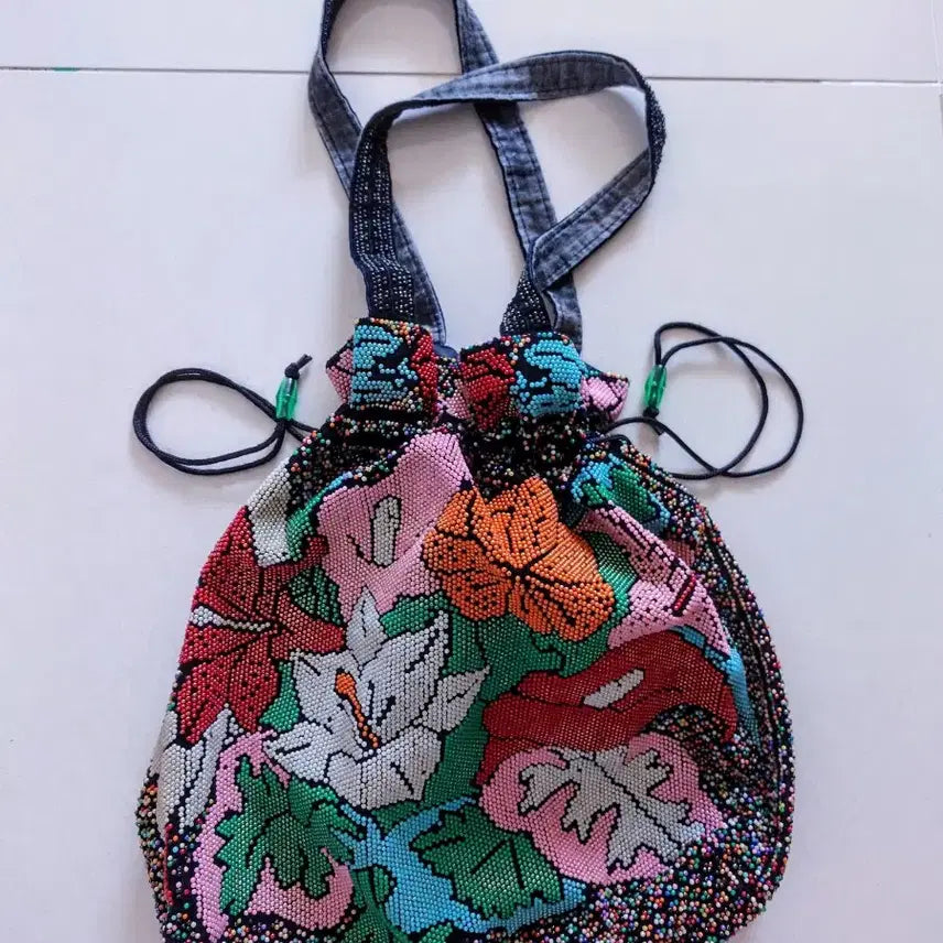 [BUNJANG] Beaded Flower Embroidery Tote Bag / 비즈 플라워 자수 토트백
