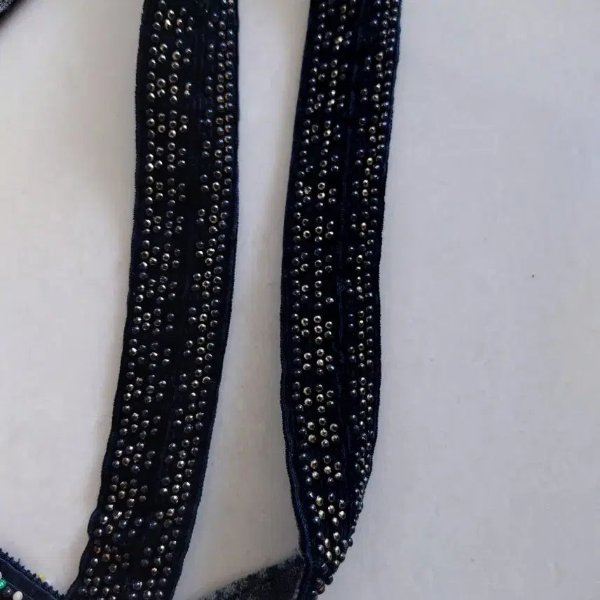 [BUNJANG] Beaded Flower Embroidery Tote Bag / 비즈 플라워 자수 토트백