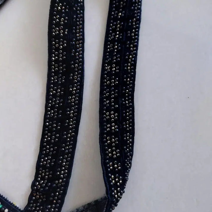 [BUNJANG] Beaded Flower Embroidery Tote Bag / 비즈 플라워 자수 토트백