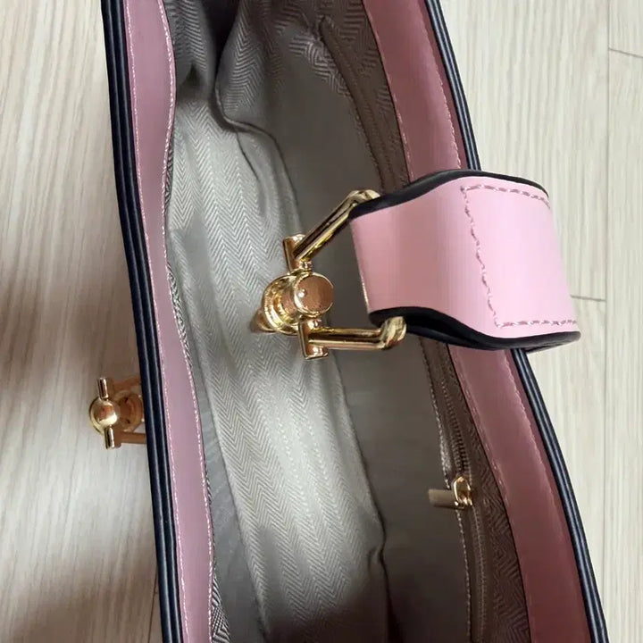 [BUNJANG] Pink Shoulder Bag / 핑크숄더백