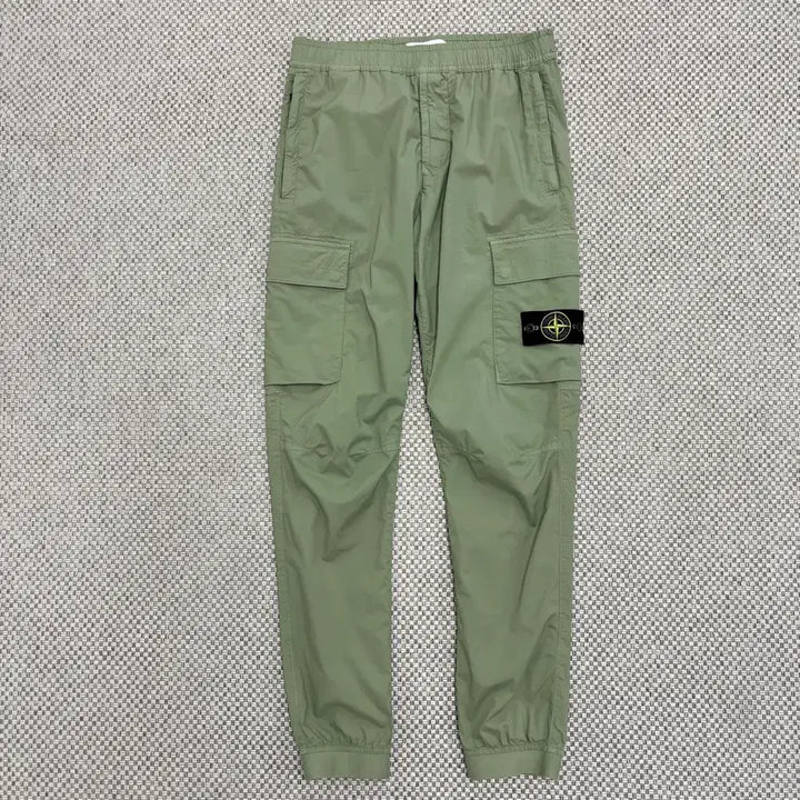 [BUNJANG] Stone Island Patch Cargo Pants / [30]스톤아일랜드 와펜패치 카고팬츠