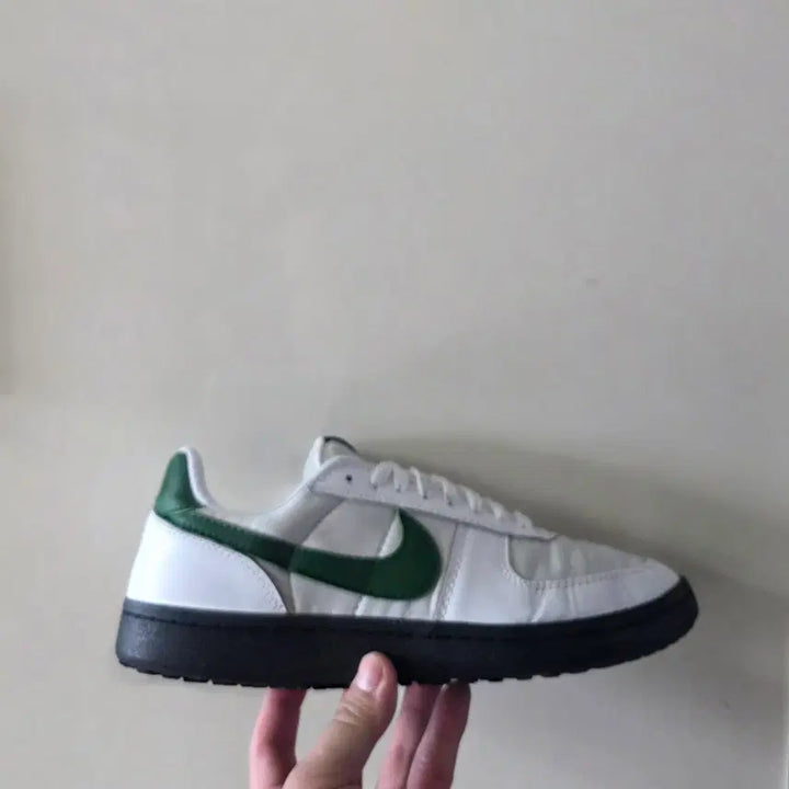 [BUNJANG] Nike Field General 82 SP White &amp; Gold Green - Discontinued Model / [265] 나이키 필드제너럴82SP 화이트앤골지그린ㅡ단종매물,최저가