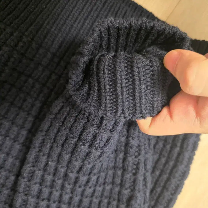 [BUNJANG] Stone Island Navy Waffle Mock Neck Knit / 스톤아일랜드 네이비 와플 모크넥 니트