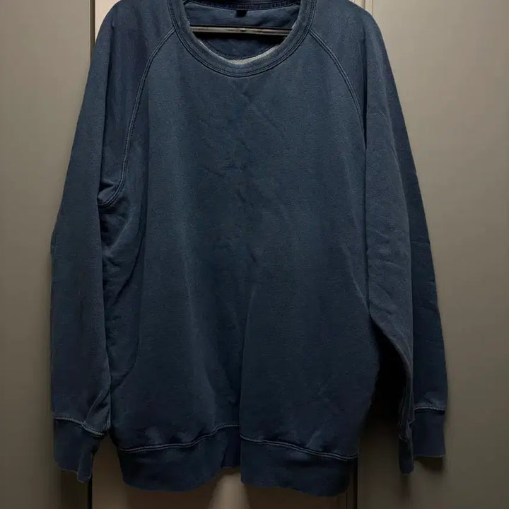 [BUNJANG] Uniqlo Vintage Blue Sweatshirt XL / 유니클로 빈티지 블루맨투맨. XL