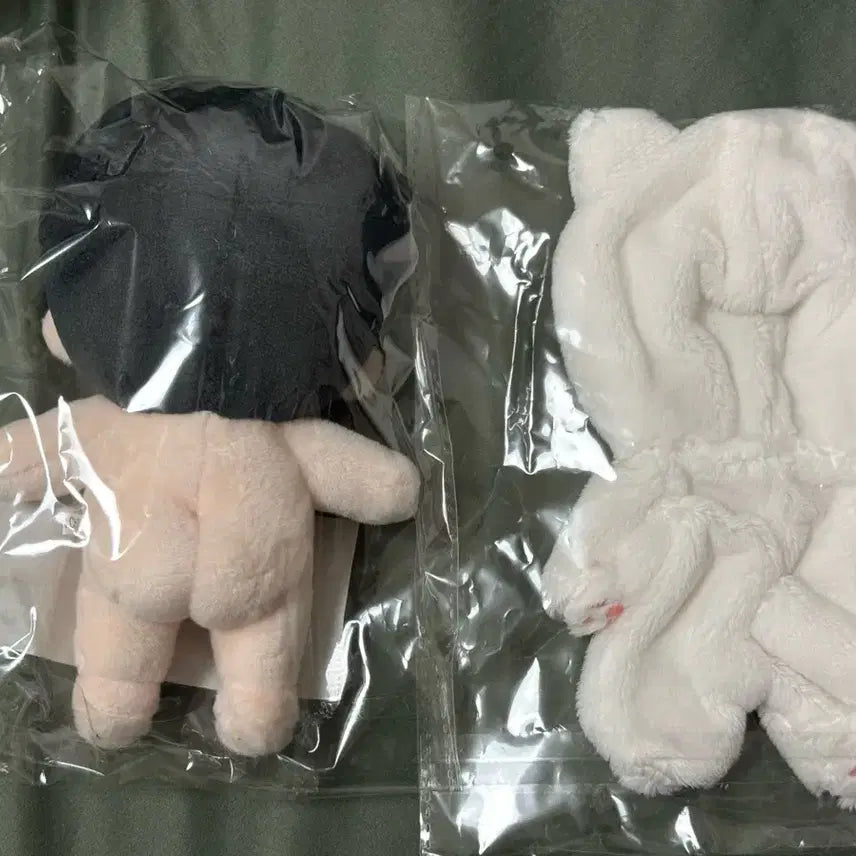[BUNJANG] WOODZ Cho Seung Youn Doll + Rabbit Outfit Set / woodz 우즈 조승연 인형 + 토끼옷 세트 dolls