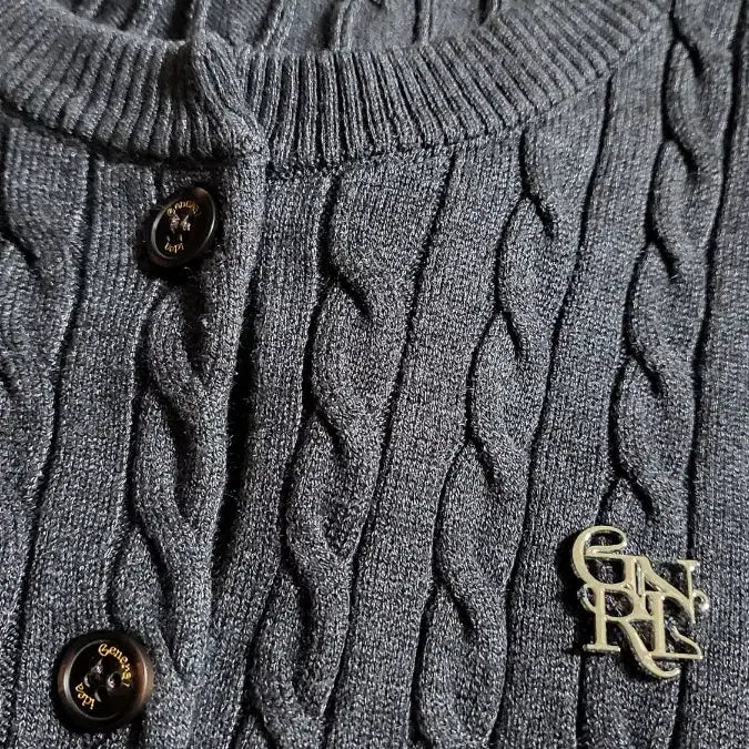 [BUNJANG] General Idea Cable Knit Cardigan / 제너럴아이디어 케이블 가디건