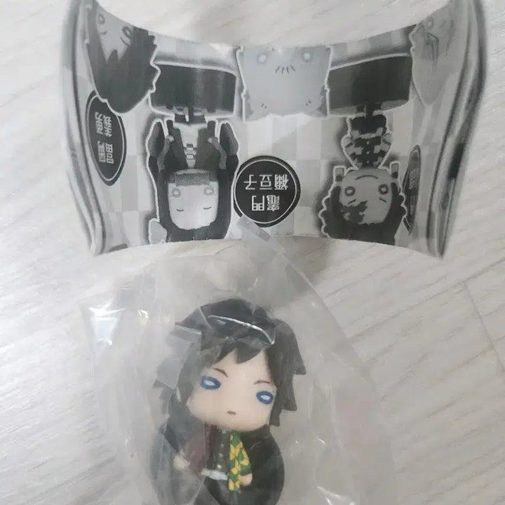[BUNJANG] Demon Slayer Giyu Mascot Figure / 귀멸의 칼날 기유 마스코트 피규어