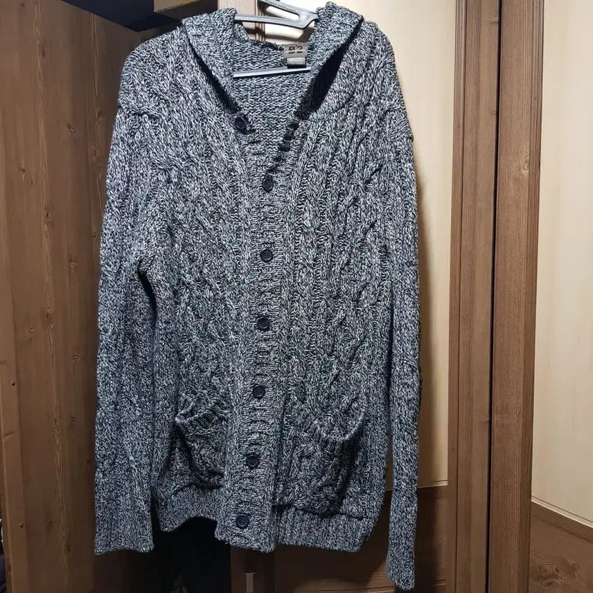 [BUNJANG] B2 Brand Cable Knit Hooded Cardigan / 100 / 미국 비투브랜드 후드 케이블니트 가디건/ 402-2026