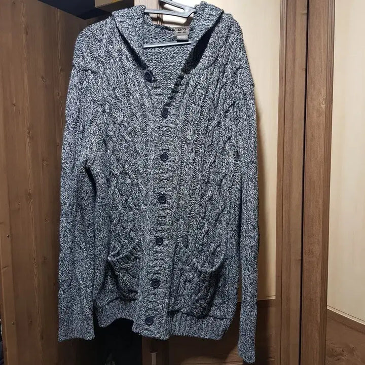[BUNJANG] B2 Brand Cable Knit Hooded Cardigan / 100 / 미국 비투브랜드 후드 케이블니트 가디건/ 402-2026