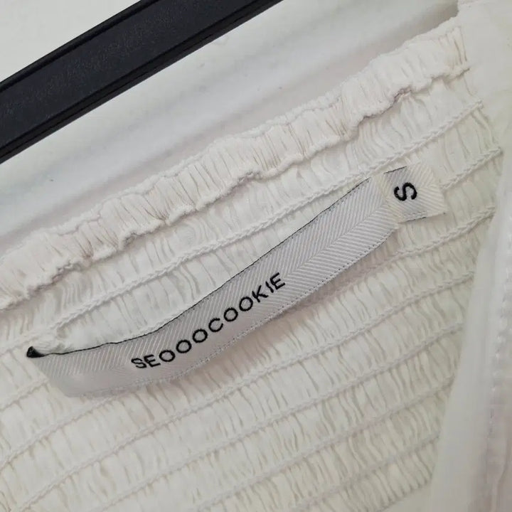 [BUNJANG] Seokookie Underboob Crop Top Short Sleeve Blouse Women&